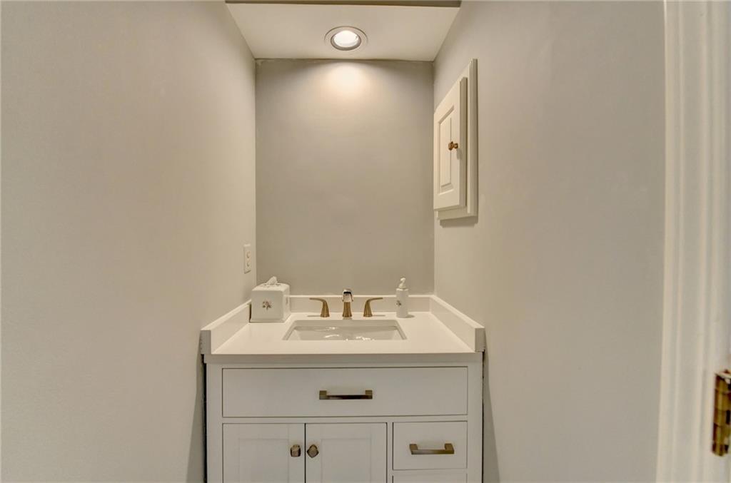 5970 Rachel Ridge, Peachtree Corners, Georgia image 40