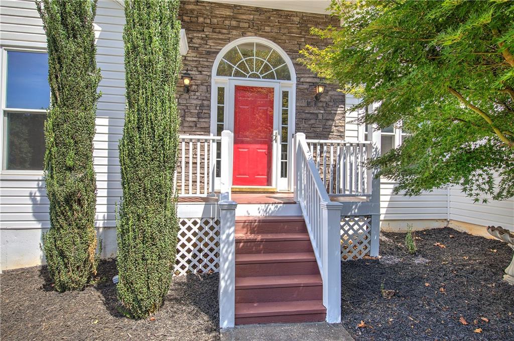 1082 Fieldstone Drive