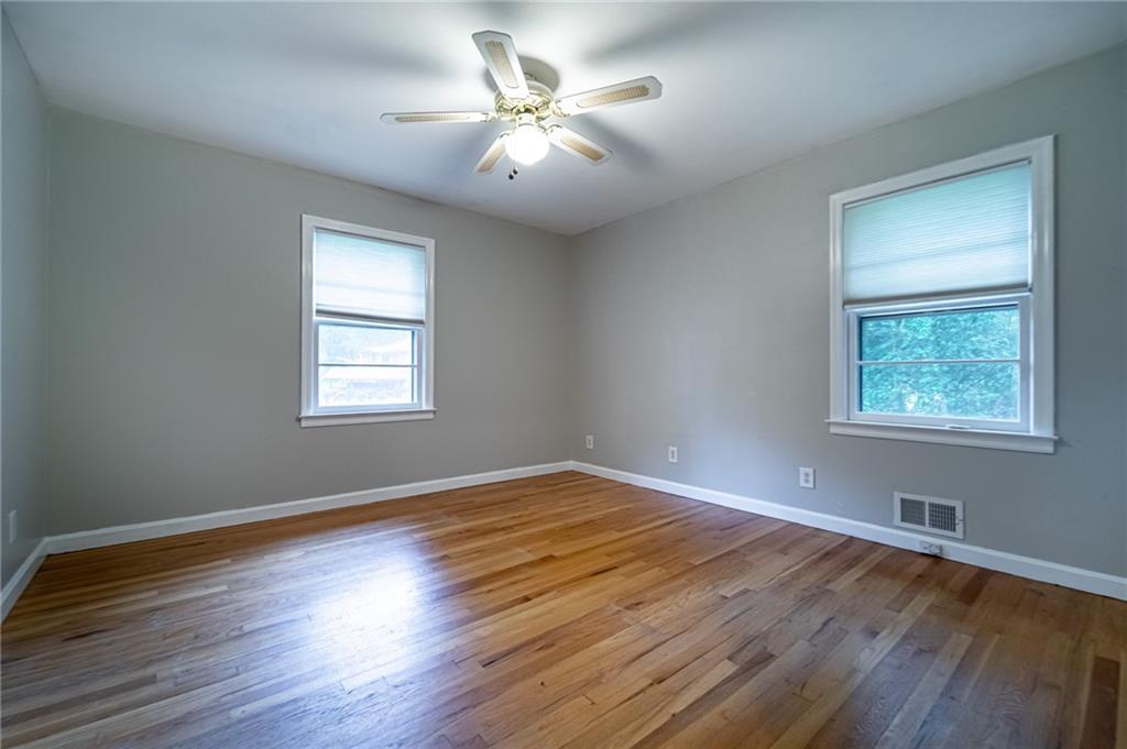 218 Woodview Lane, Smyrna, Georgia image 6