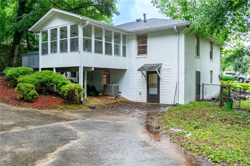 218 Woodview Lane, Smyrna, Georgia image 28