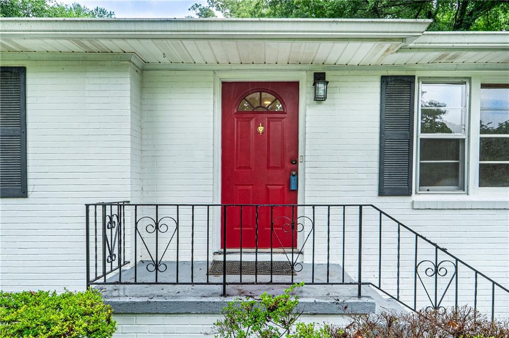 218 Woodview Lane, Smyrna, Georgia image 2