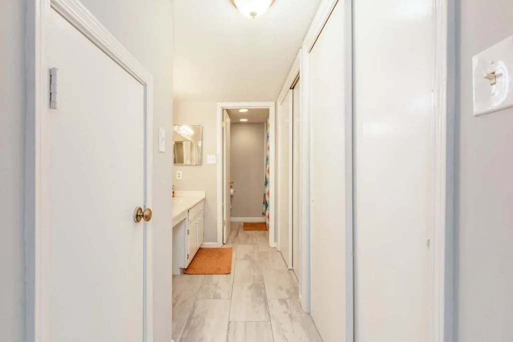 Atlanta, Georgia 30327, United States, 2 Bedrooms Bedrooms, ,2 BathroomsBathrooms,Residential,Active,36408