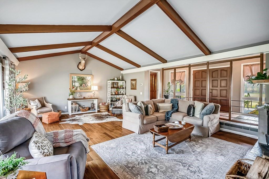 1254 Mountain Loop Road NW