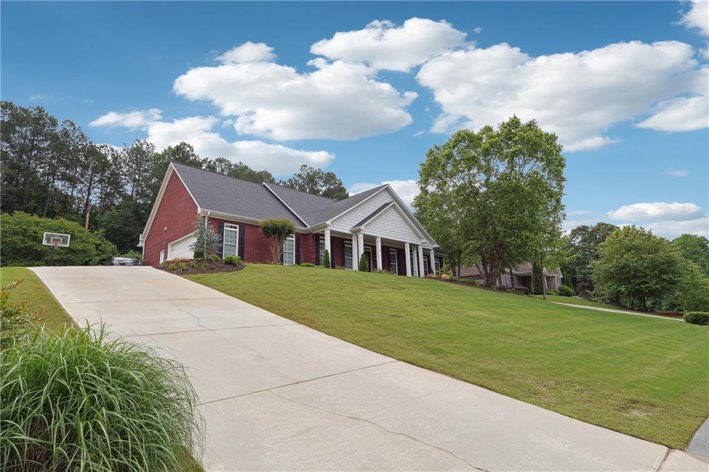 825 Kennedy Court