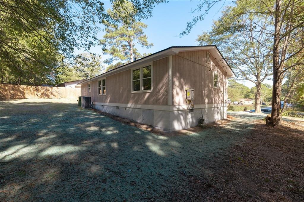 610 Ash Lane, Monroe, Georgia image 6