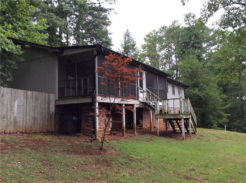 135 Golden Hills Drive