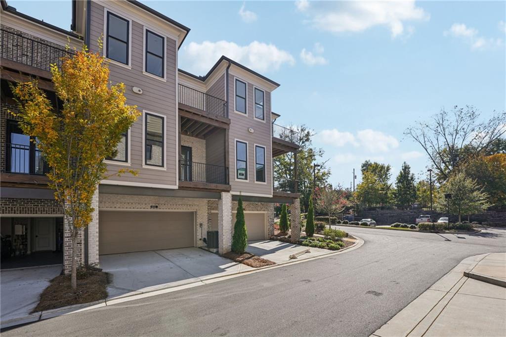 Towns on Thompson - Residential