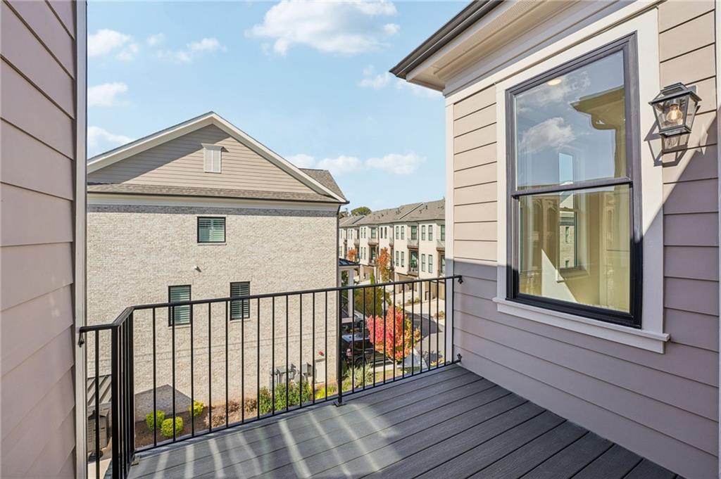 Towns on Thompson - Residential