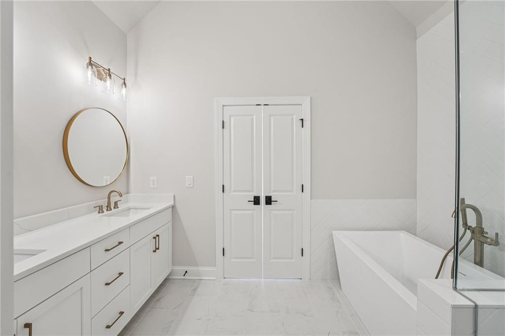 Towns on Thompson - Residential