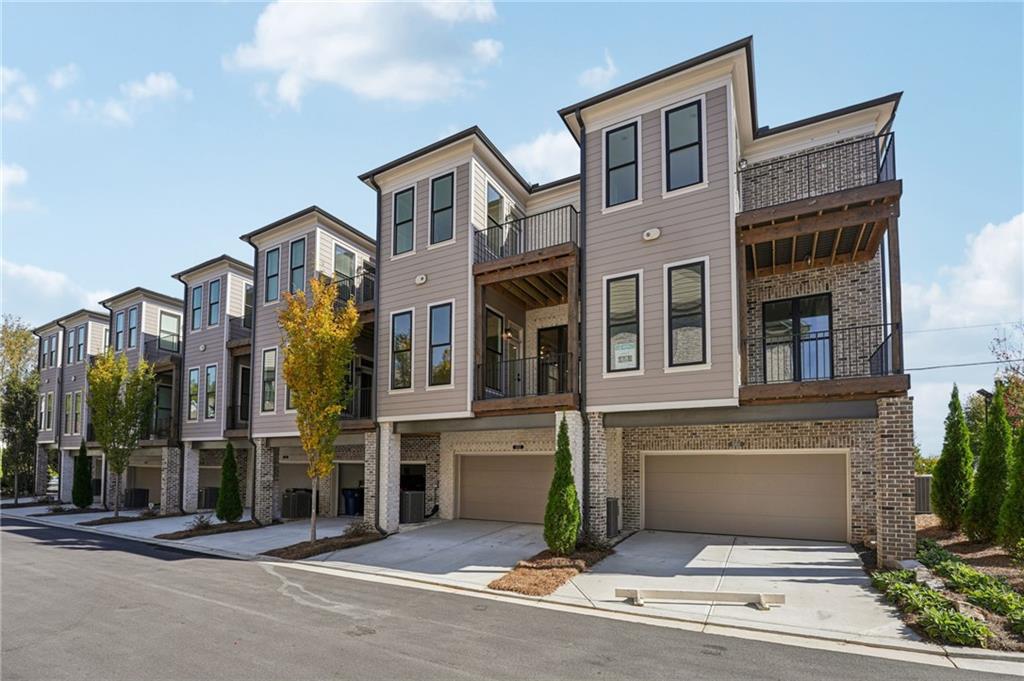 Towns on Thompson - Residential