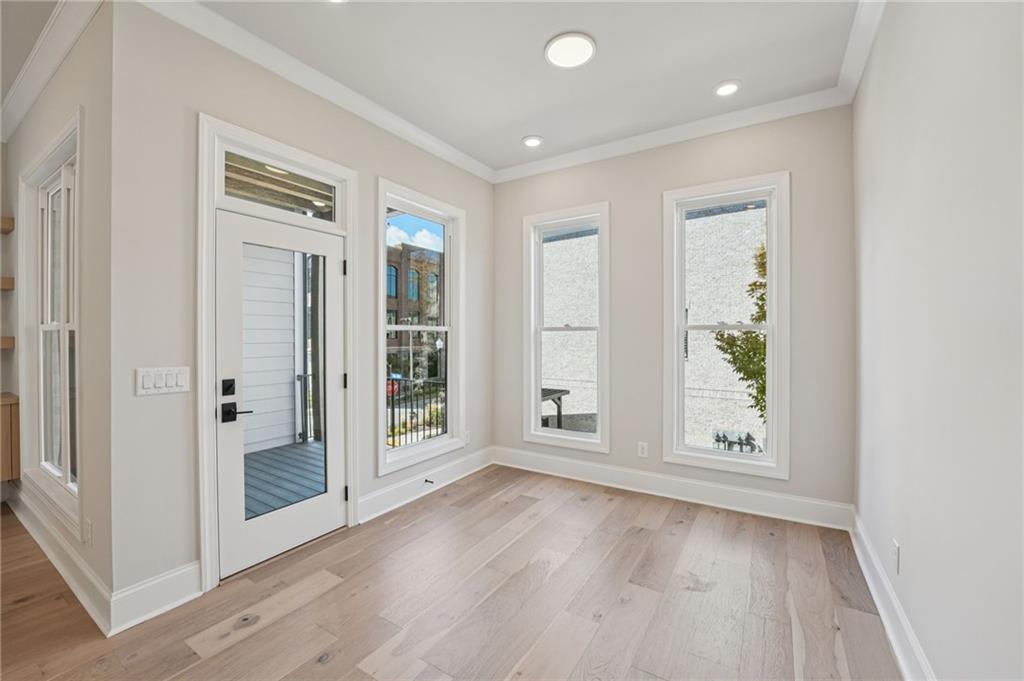 Towns on Thompson - Residential