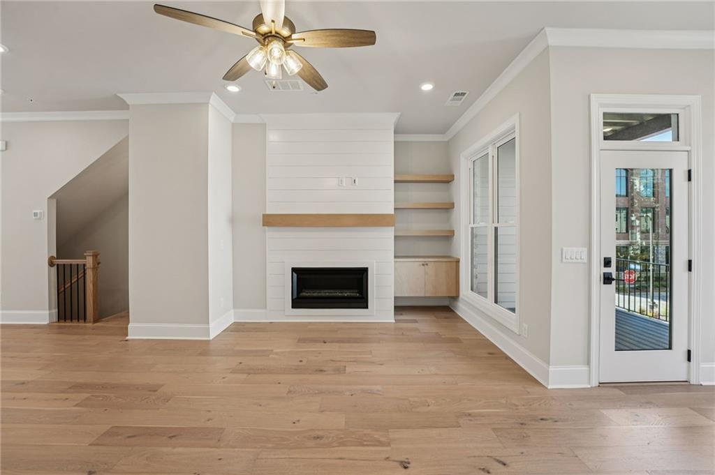 Towns on Thompson - Residential