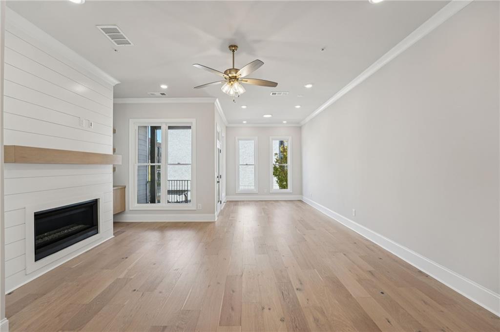 Towns on Thompson - Residential