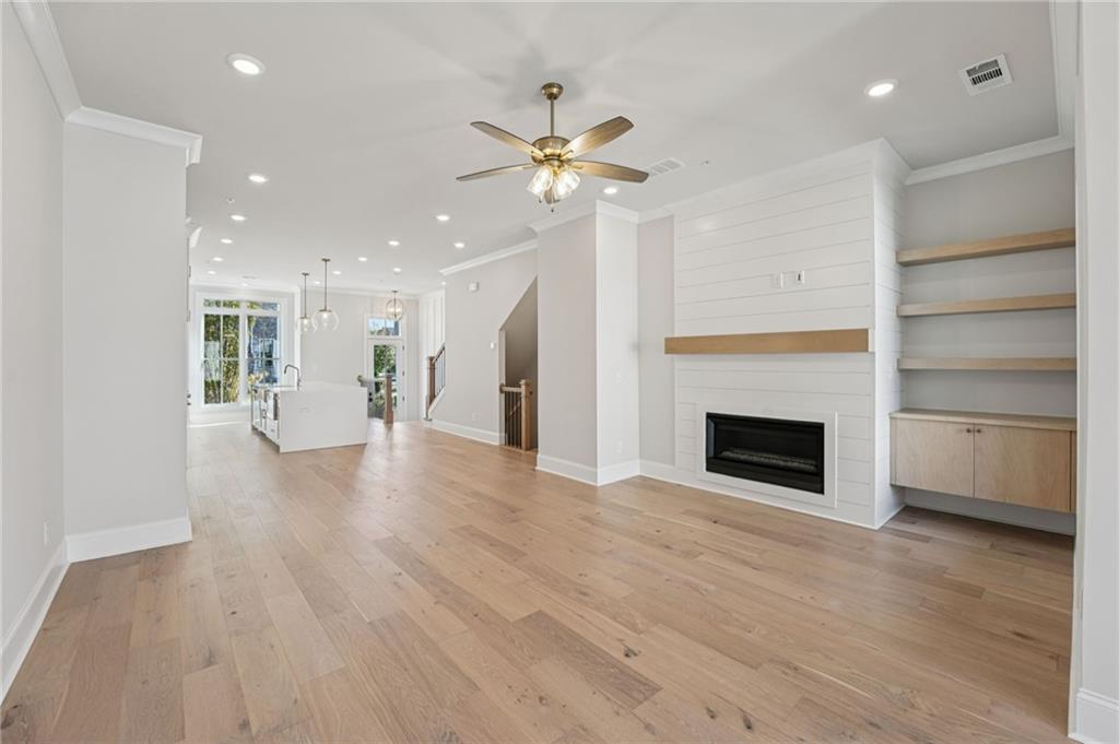 Towns on Thompson - Residential