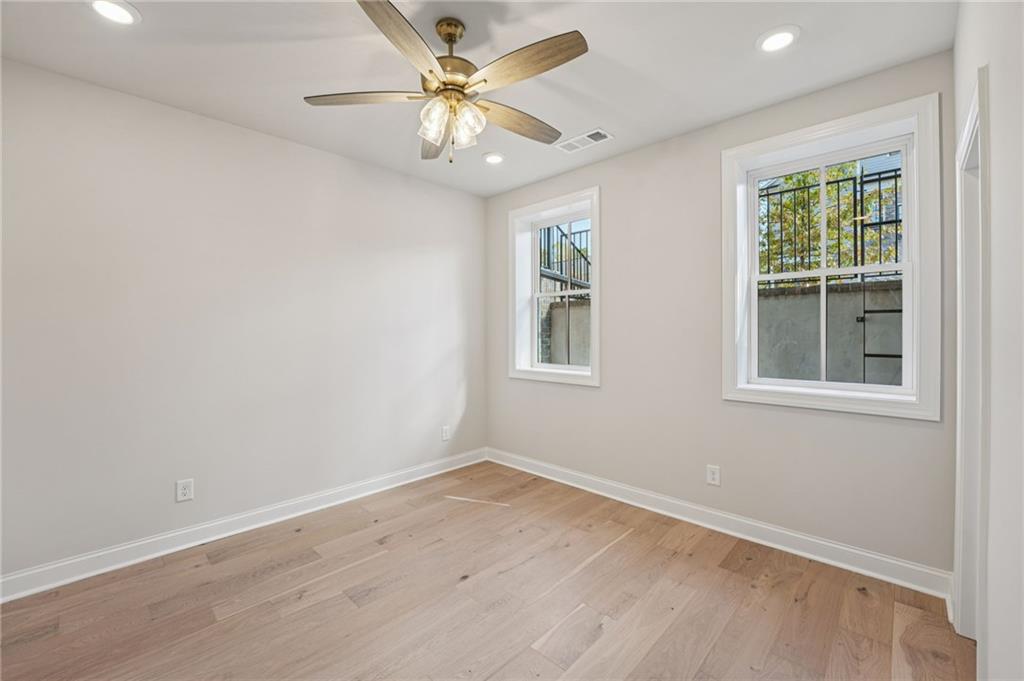 Towns on Thompson - Residential