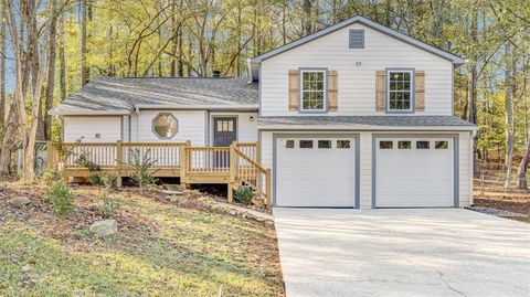 A home in Powder Springs