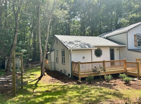 A home in Powder Springs