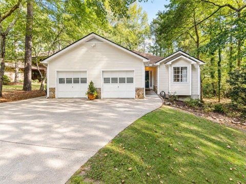 Homes For Sale - 1004 Lakeview Parkway<br/> Villa Rica, GA 30180
