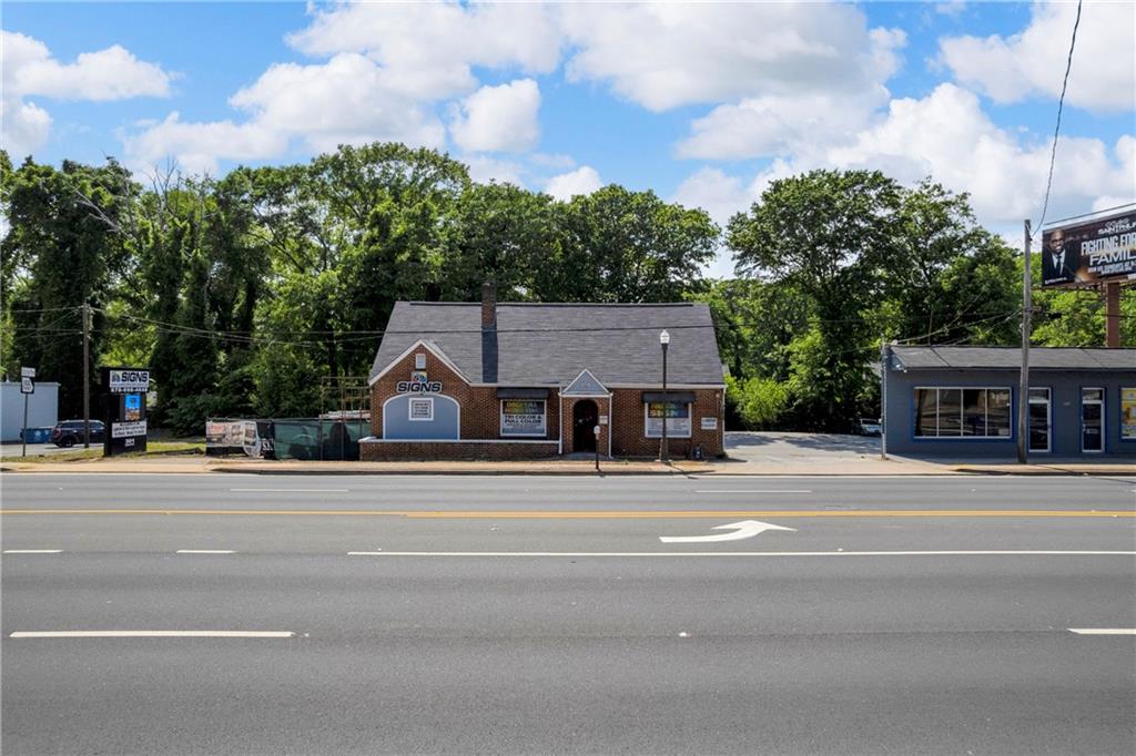 2915 Alston Drive SE