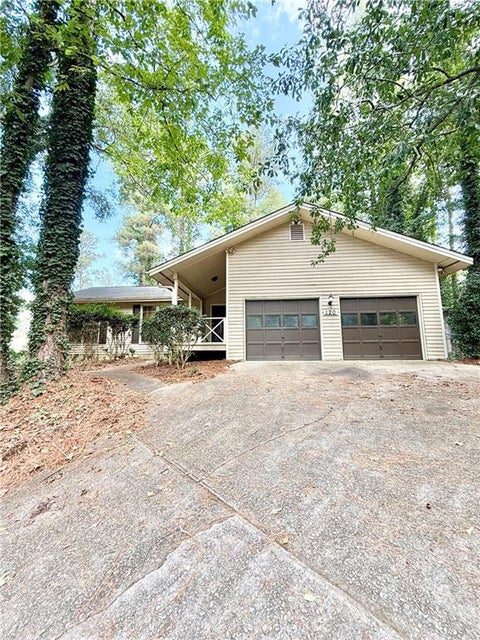 Homes For Sale - 120 Wilhelmina Drive<br/> Ellenwood, GA 30294