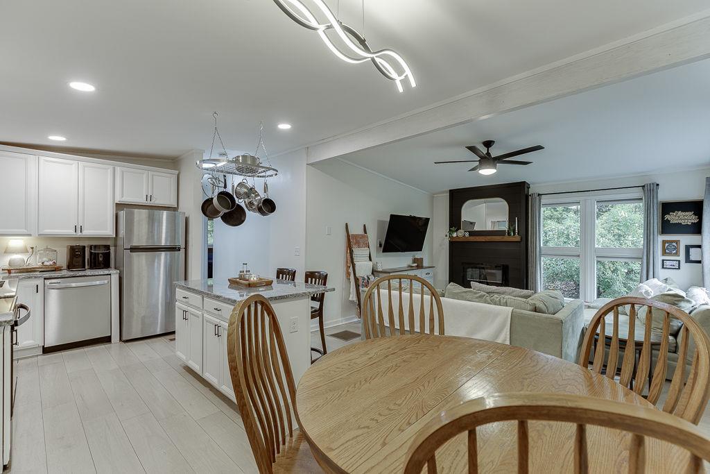 2386 Rock Maple Drive, Braselton, Georgia image 9