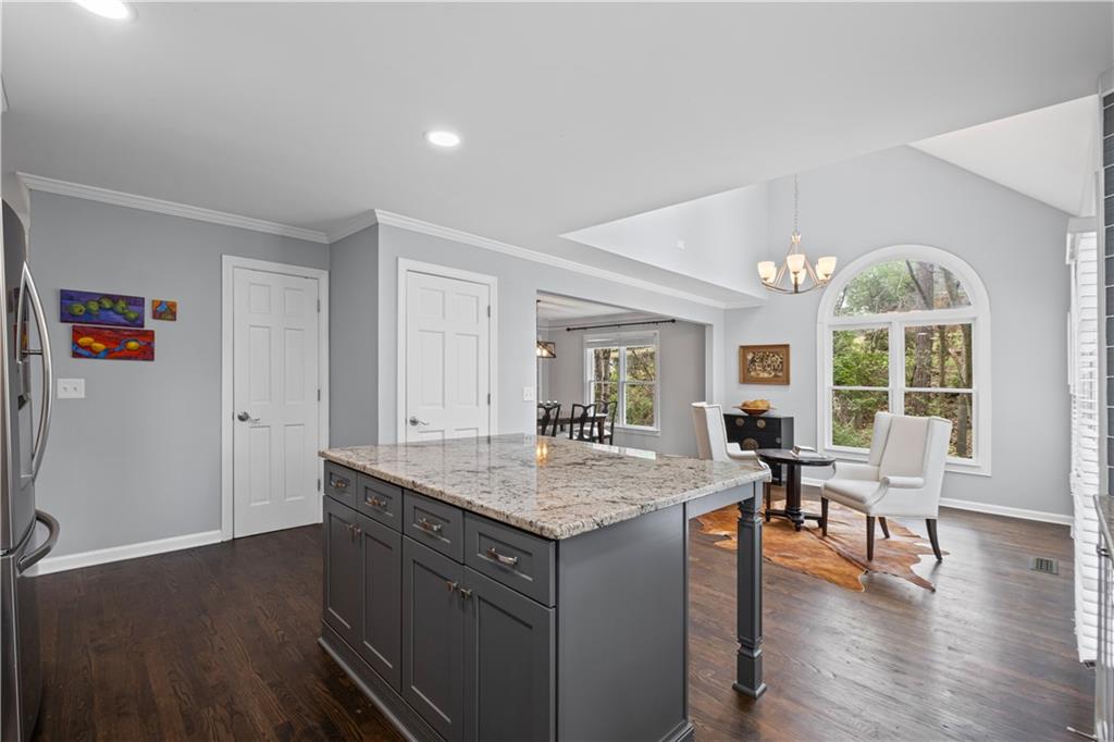 5067 Verbena Drive, Acworth, Georgia image 7