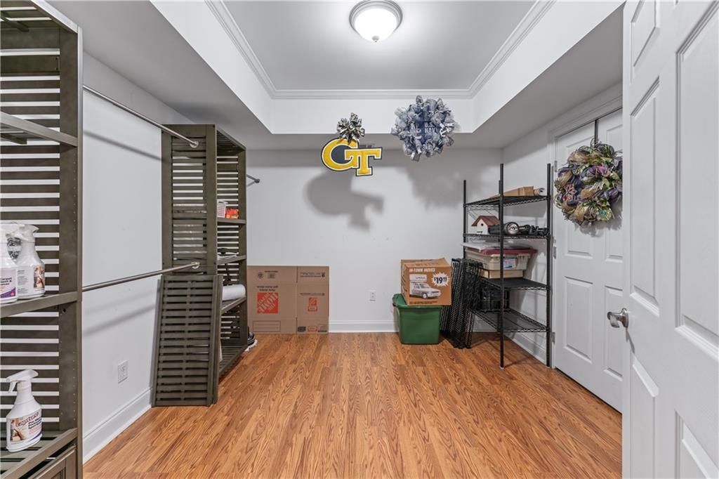 listing image 50