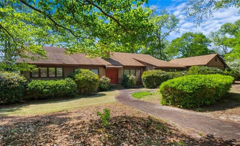 Homes For Sale - 425 Audubon Circle<br/> Griffin, GA 30223