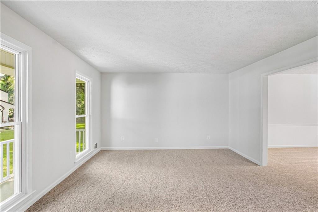 2215 Angela Drive SW