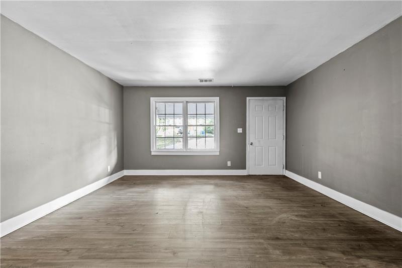 2436 Clarissa Drive NW