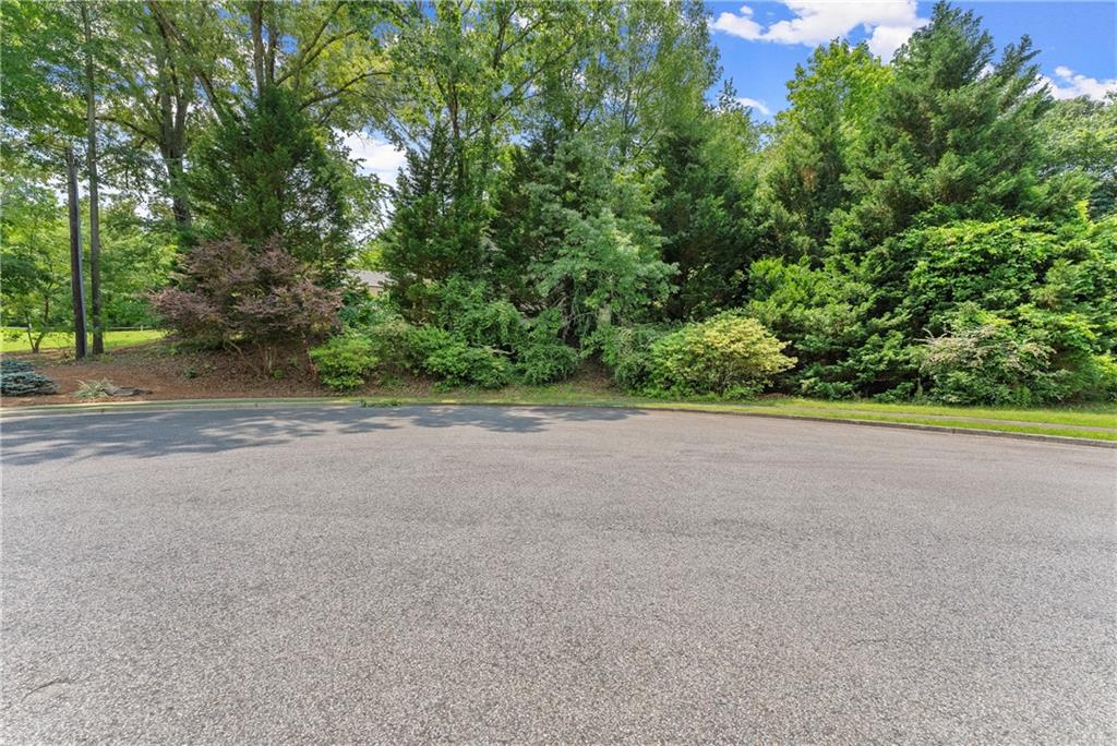 1748 Oak Tree Hollow
