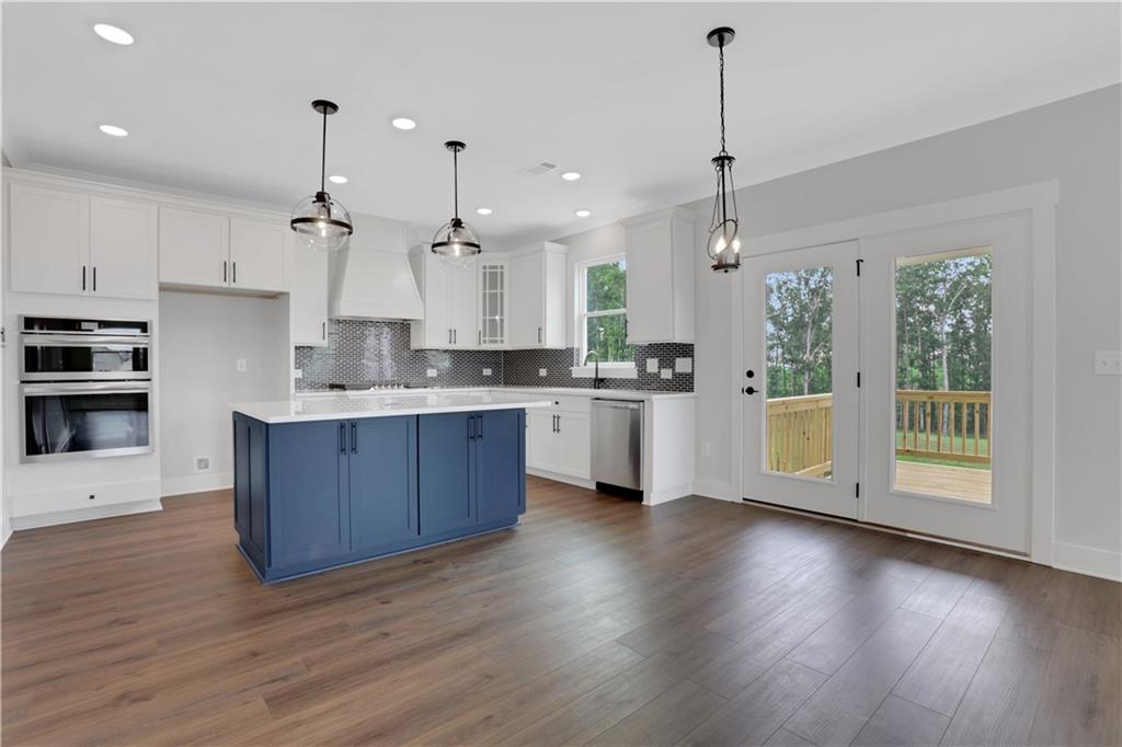 182 Candlewood Lane