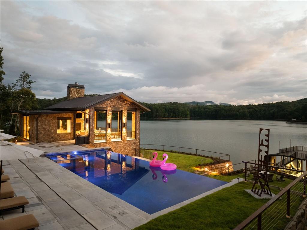 725 Rocky Point Drive