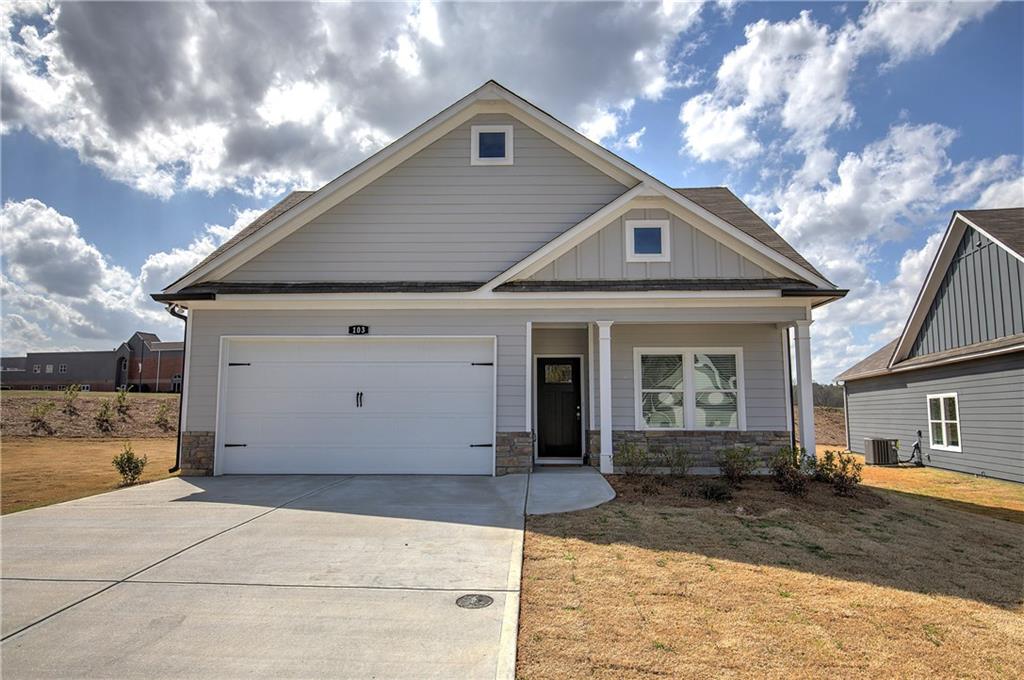 203 Daisy Court NE