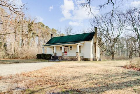 A home in Douglasville