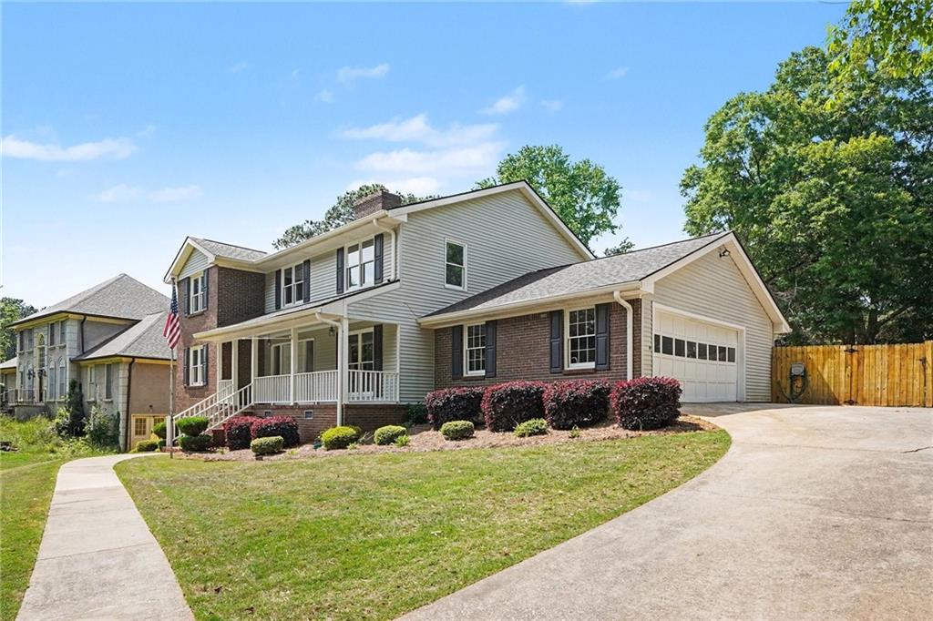 2080 Castle Lake Drive