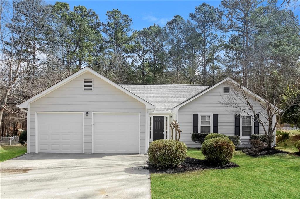 Discover this spacious 3-bedroom, 2-bathroom pet-friendly home, offering 2000 sq. ft. of comfort. With ample living space, this residence provides the perfect backdrop for comfortable living. Schedule a tour today to experience your future home.