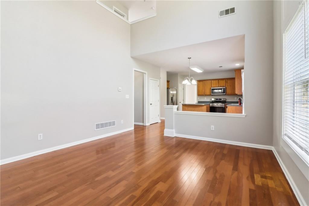 4677 Creekside Cove, Atlanta, Georgia image 7