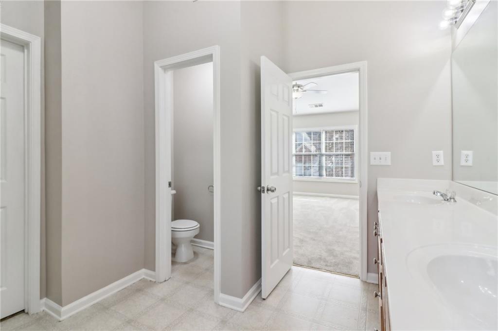 4677 Creekside Cove, Atlanta, Georgia image 29