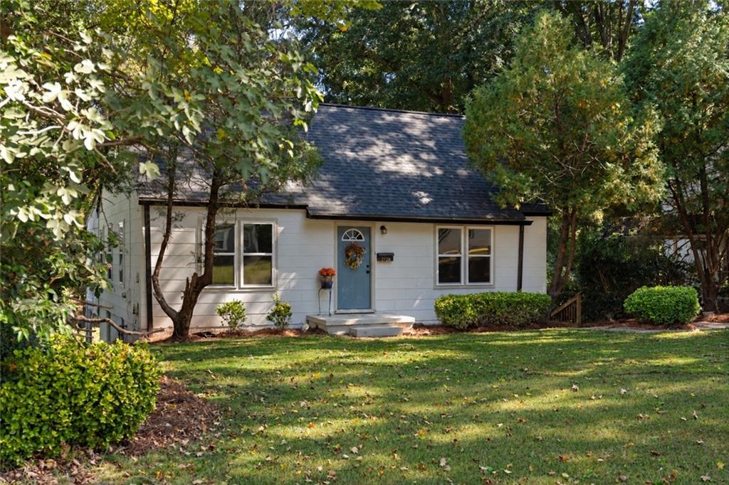 2126 Pinehurst Drive