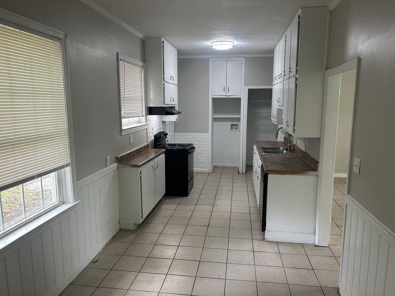 2076 Garden Circle