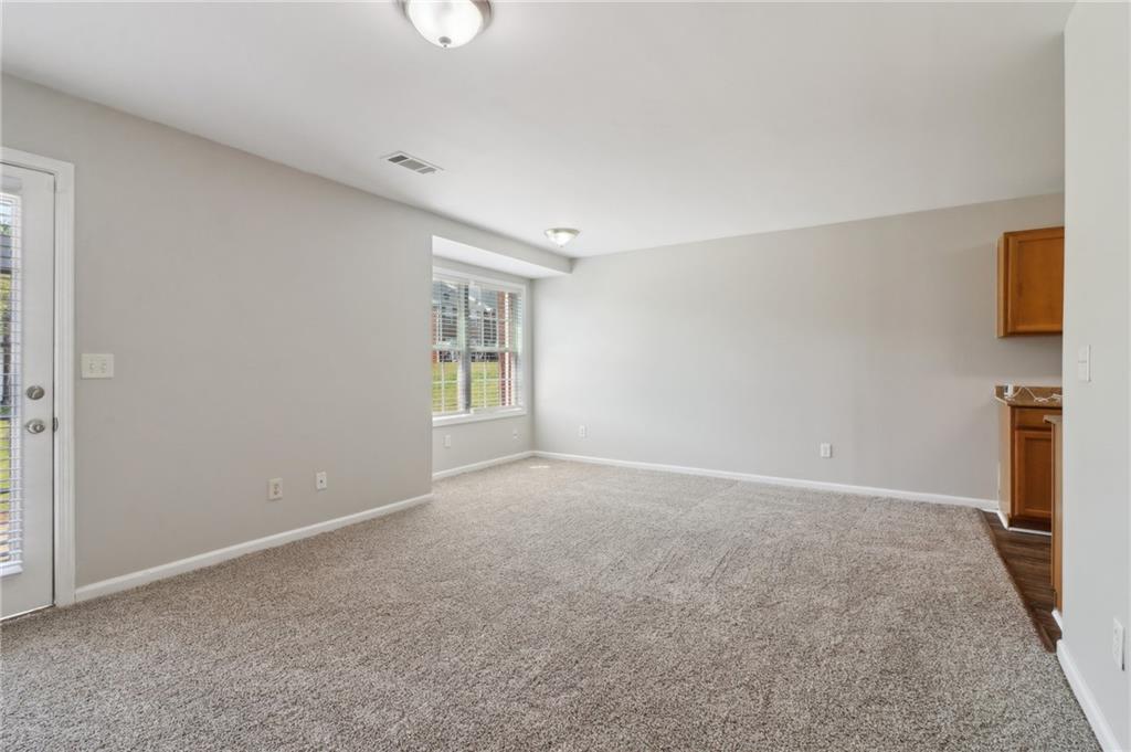 7712 Autry Circle Cir #204, Douglasville, Georgia image 9