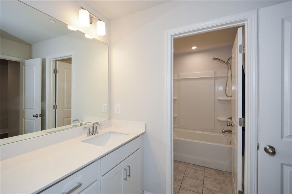 ADDISON POINT - Residential