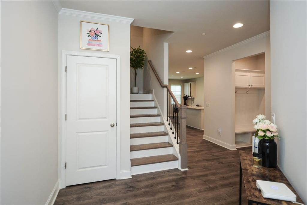 ADDISON POINT - Residential