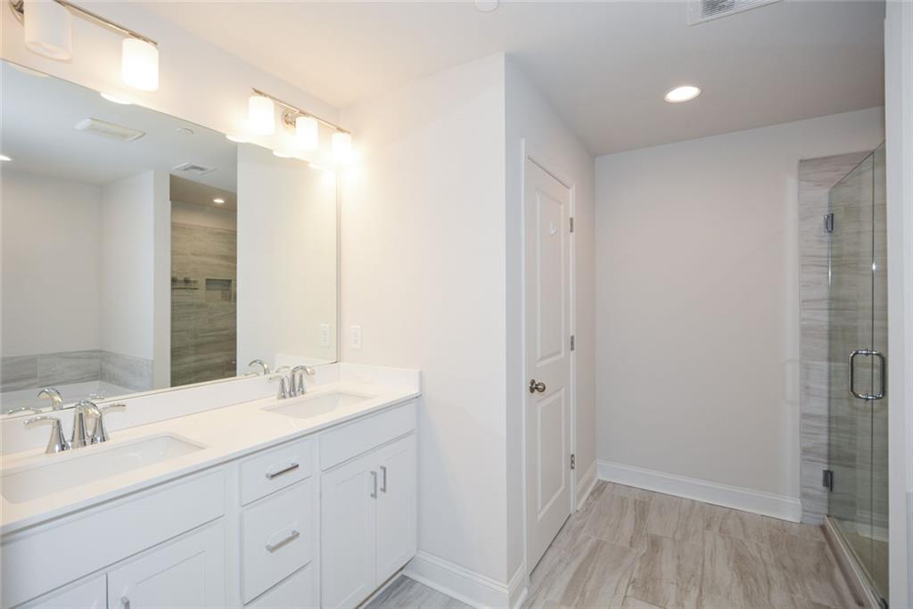 ADDISON POINT - Residential