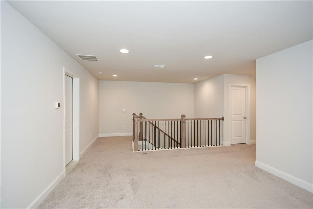 ADDISON POINT - Residential