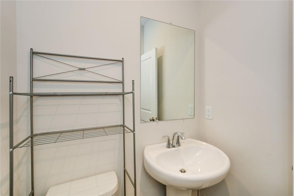 ADDISON POINT - Residential