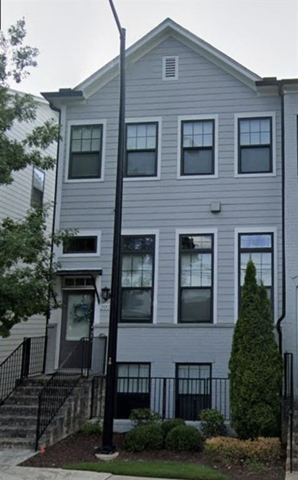 listing image 0