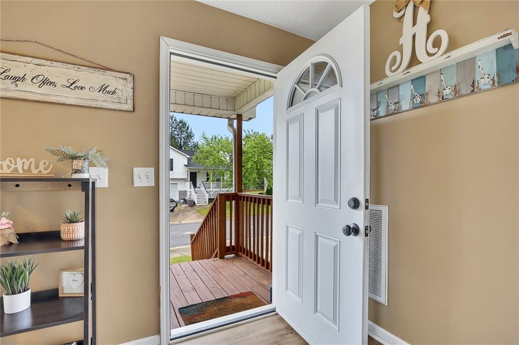 102 Huntington Way, Dallas, Georgia image 3