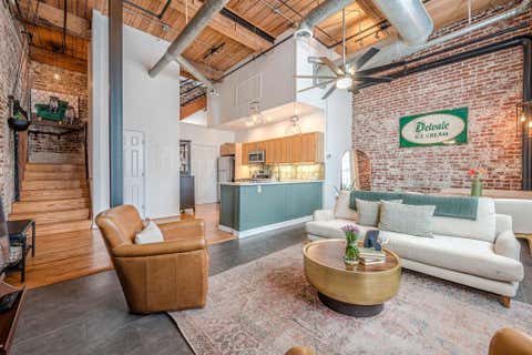 Condo For Sale - 320 Martin Luther King Jr Drive #13<br/> Atlanta, GA 30312